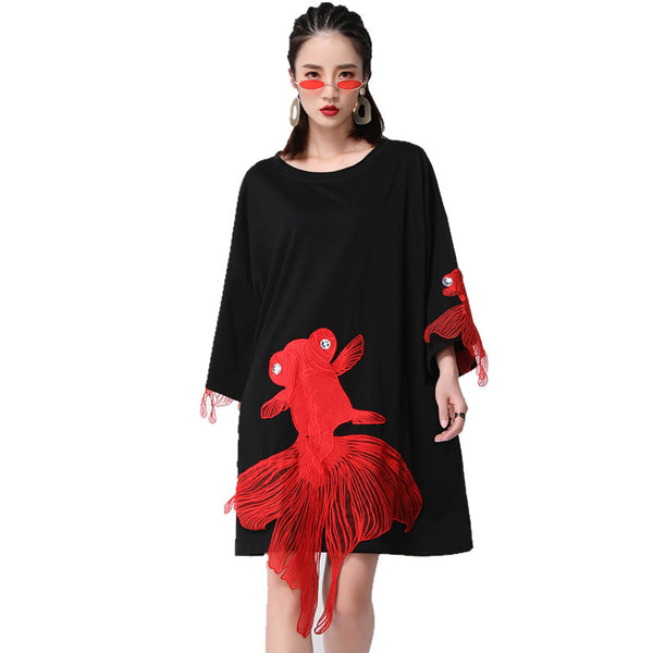 Wrist Sleeve O Collar Fish Embroidery Dress